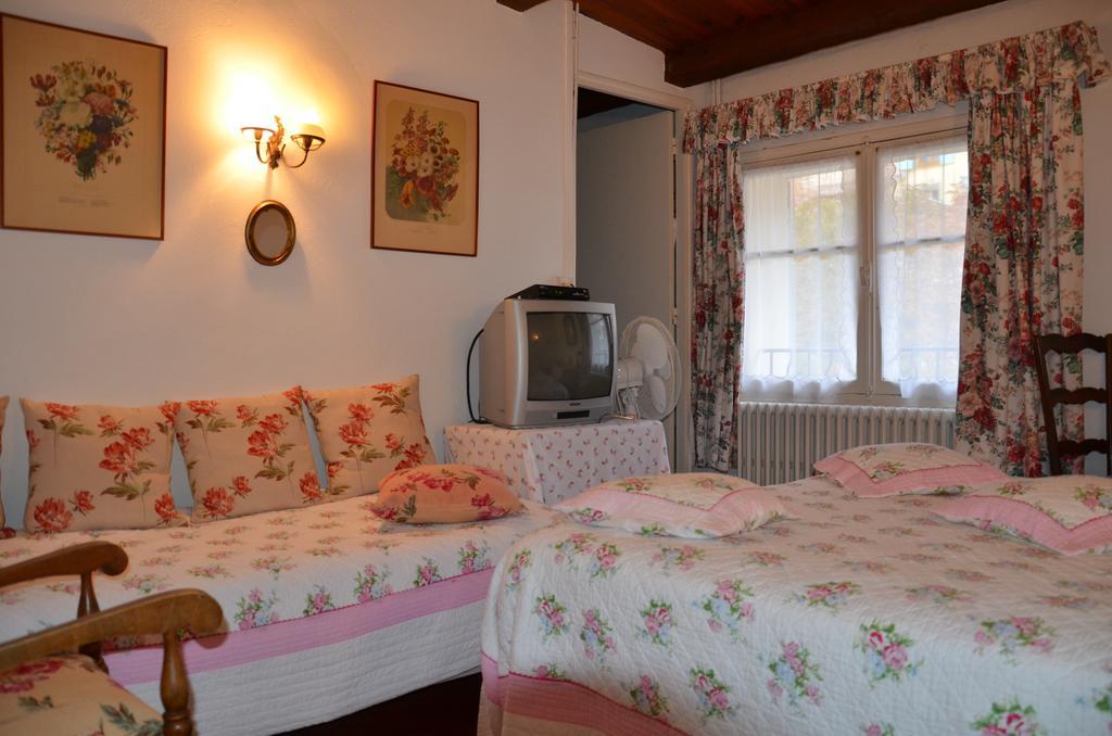 Auberge Du Lac Bauduen Szoba fotó