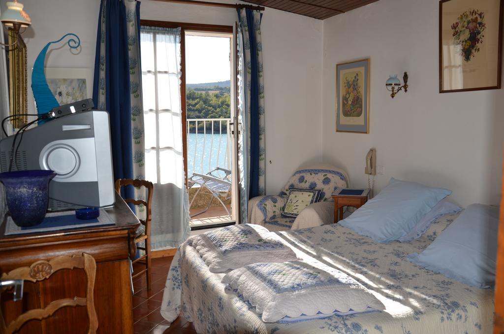 Auberge Du Lac Bauduen Szoba fotó